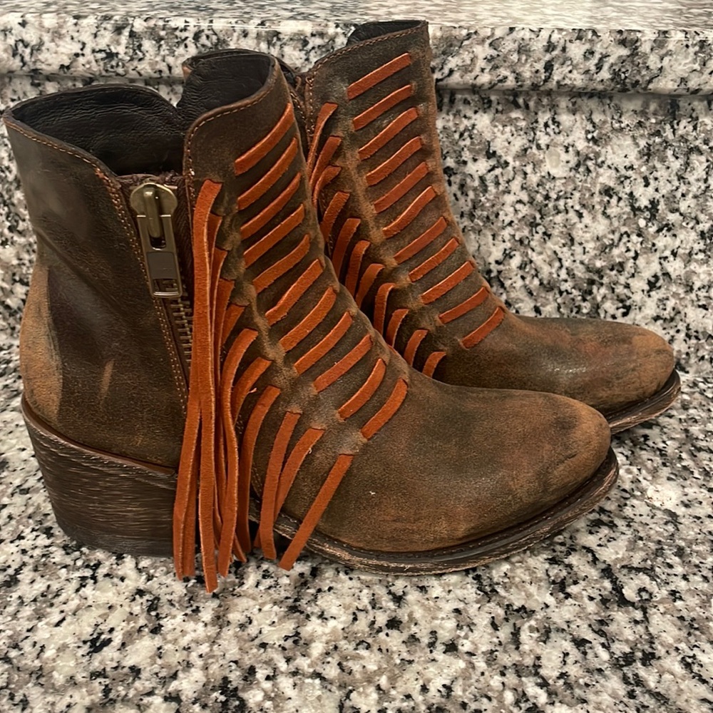 Corral Ankle Fringe Booties boots leather zip size 7